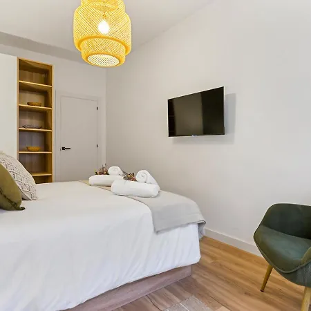 Monet, Apartamento Con Terraza, Cuna Y Trona Gijon Exterior photo