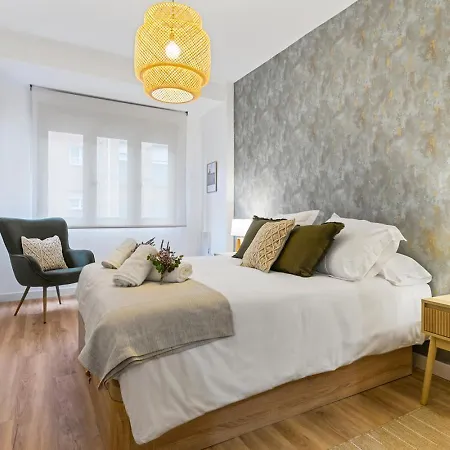 Monet, Apartamento Con Terraza, Cuna Y Trona Gijon Exterior photo
