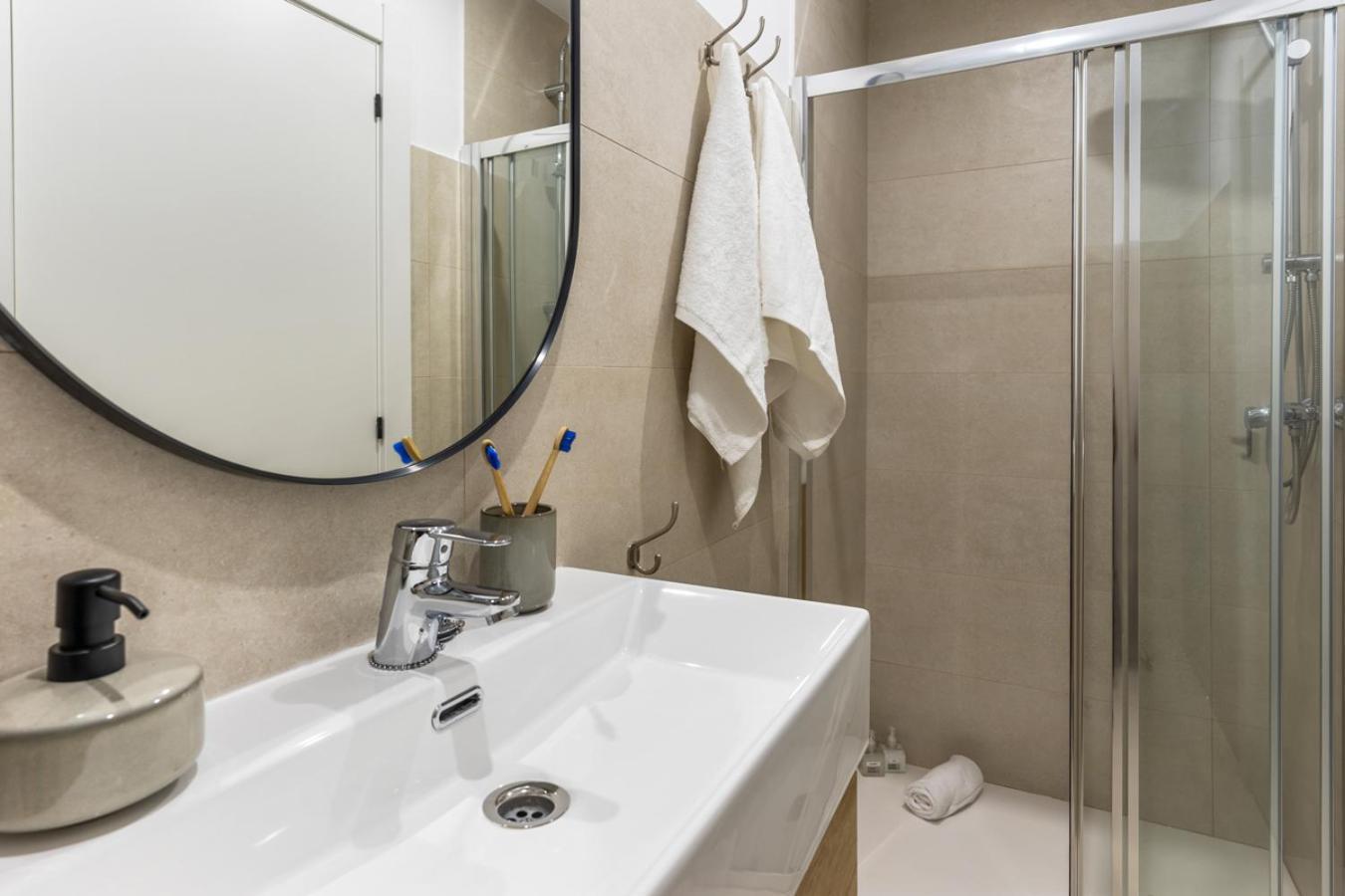 Apartament Monet, Con Terraza, Cuna Y Trona *