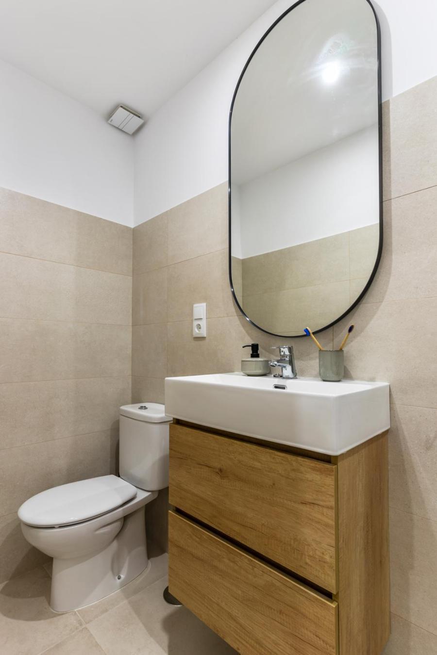 Apartament Monet, Con Terraza, Cuna Y Trona Gijón